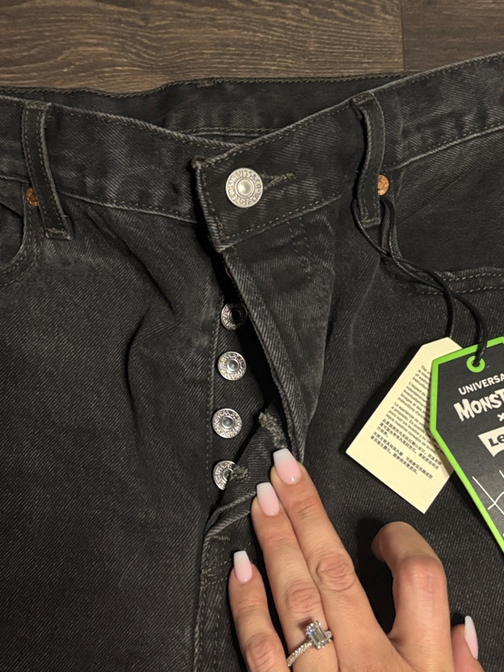NWT LIMITED EDITION RARE Levi's X Universal Monsters Bride of Frankenstein Jeans - Picture 5 of 8